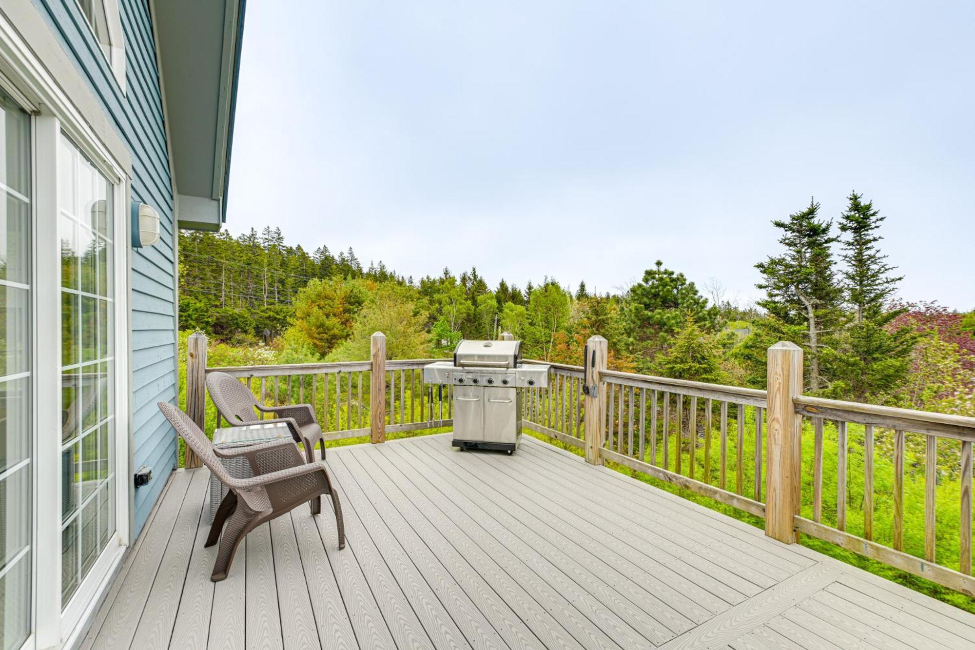 Coastal Maine Home With Deck 4 Mi To Acadia Trails! Bernard Luaran gambar