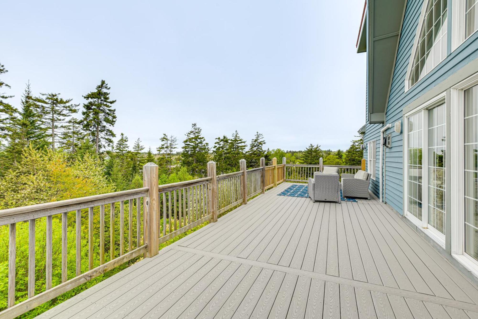 Coastal Maine Home With Deck 4 Mi To Acadia Trails! Bernard Luaran gambar