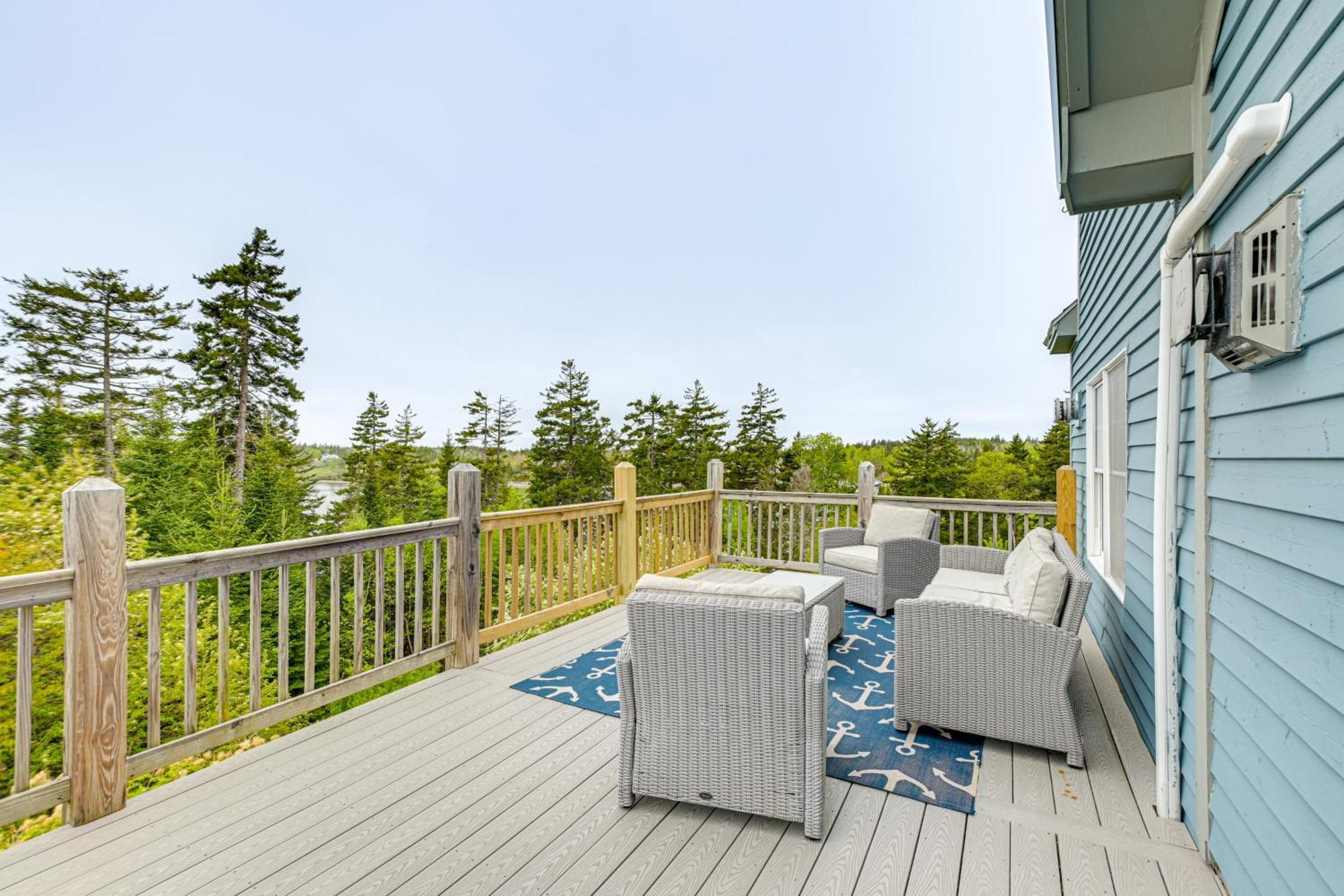 Coastal Maine Home With Deck 4 Mi To Acadia Trails! Bernard Luaran gambar